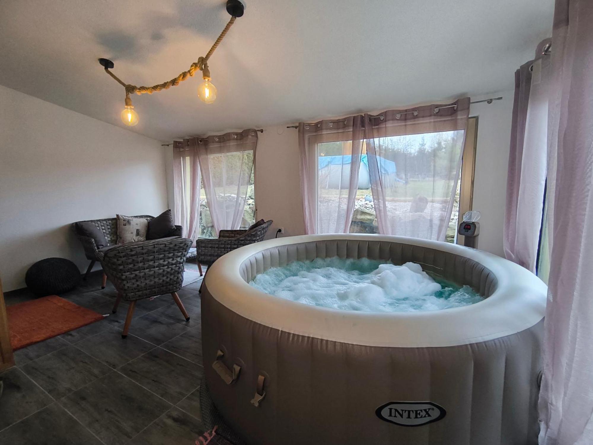 Holiday Home U Lubose Trhové Sviny エクステリア 写真